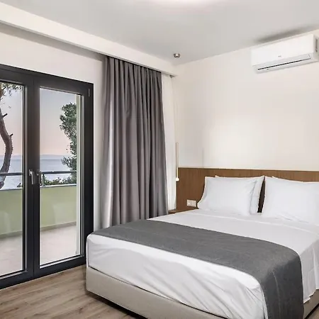 Kelyfos Neos Marmaras