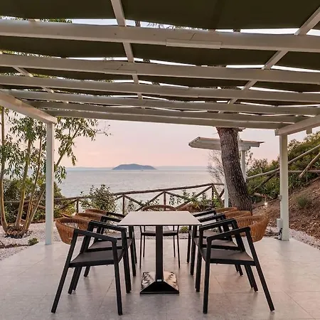 Kelyfos * Neos Marmaras