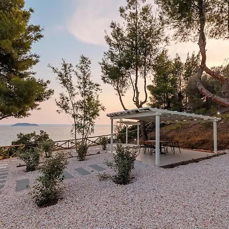Kelyfos Villa *