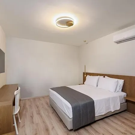 Kelyfos Neos Marmaras